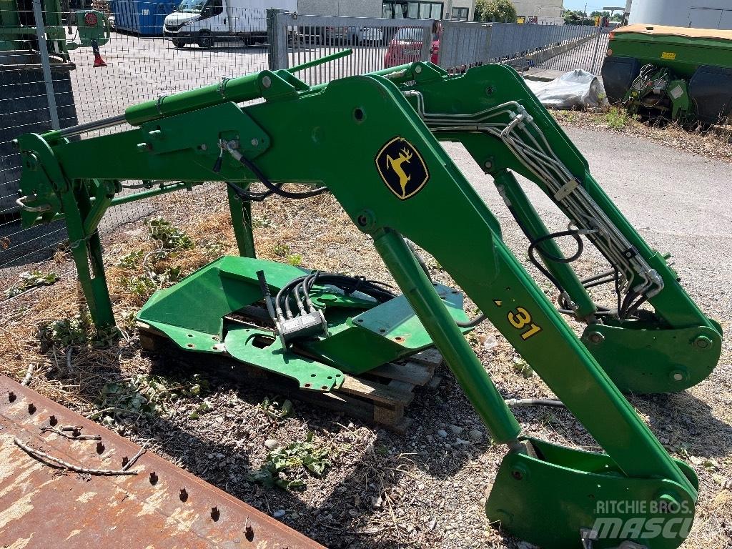John Deere 731 لوادر وحفارات أمامية