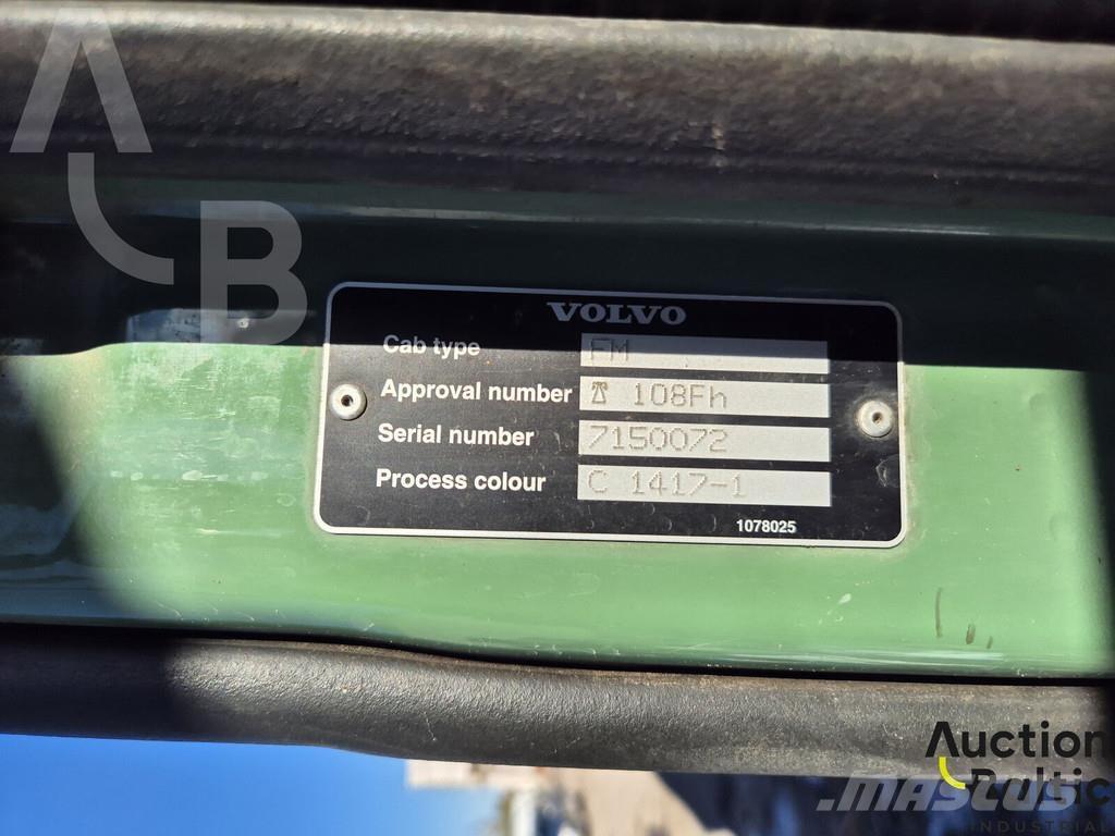 Volvo FM-300 شاحنات قلابة