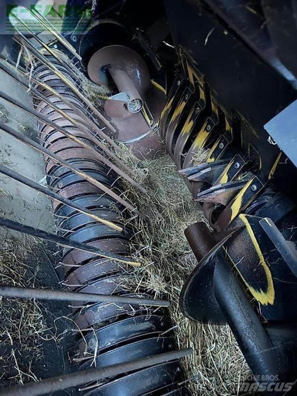 New Holland d1010 محزمات مربعة