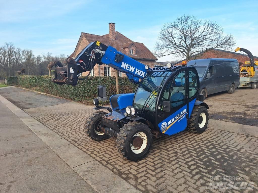 New Holland LM 5020 مناولات متداخلة