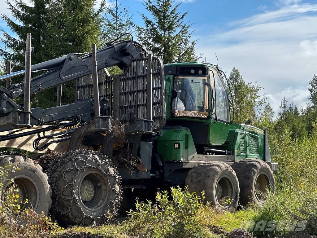 John Deere 1210 E شاحنات