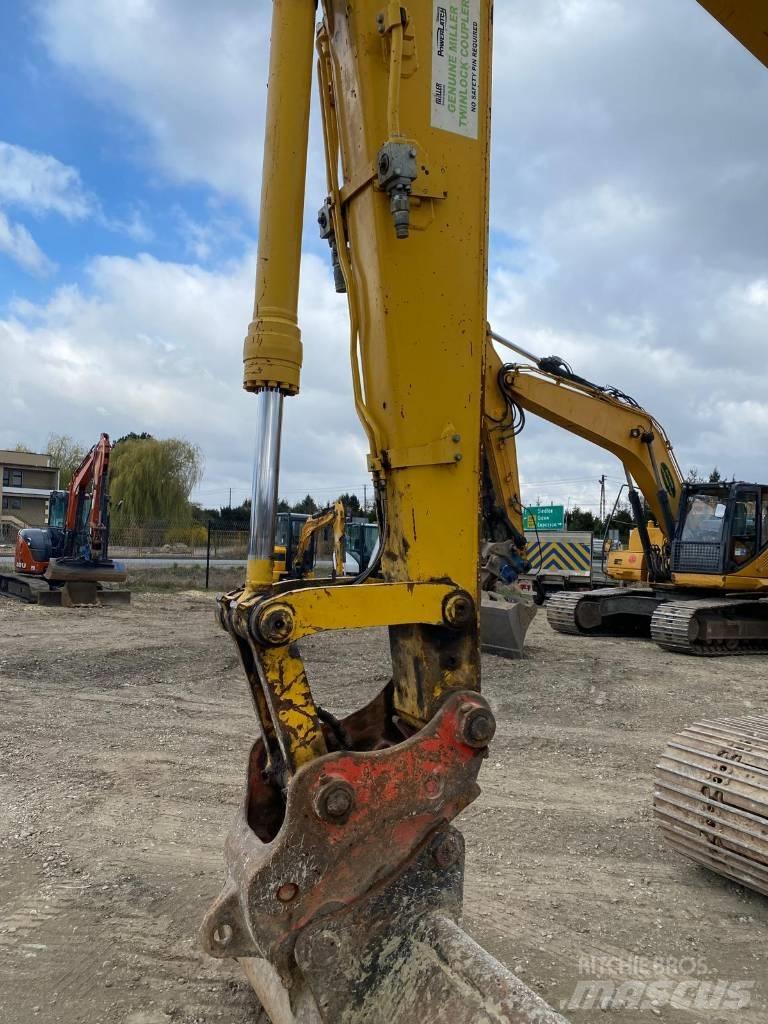 Komatsu PC 138 US حفارات زحافة