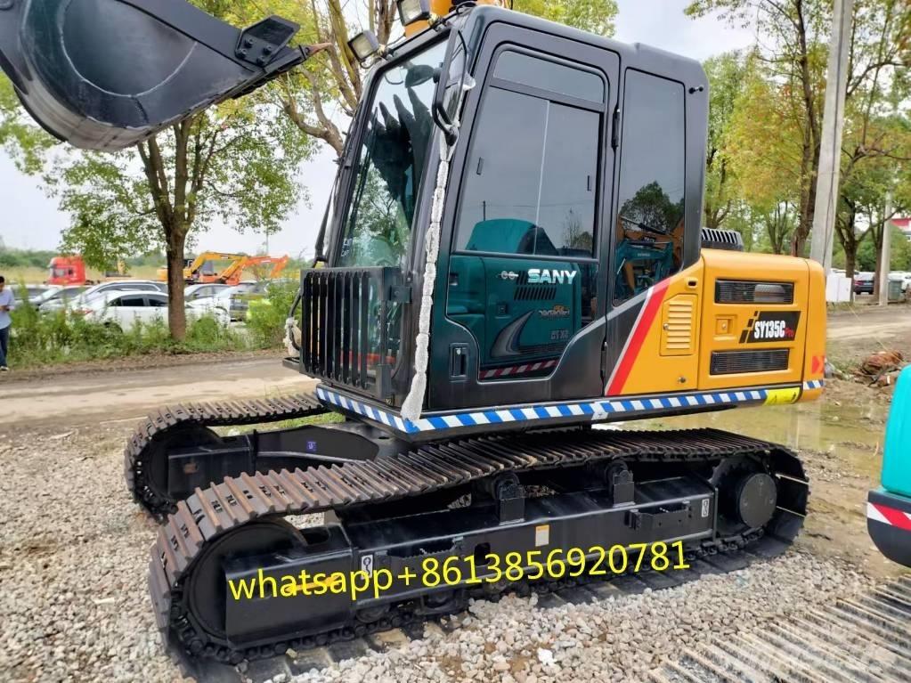 Sany SY 135 C حفارات زحافة