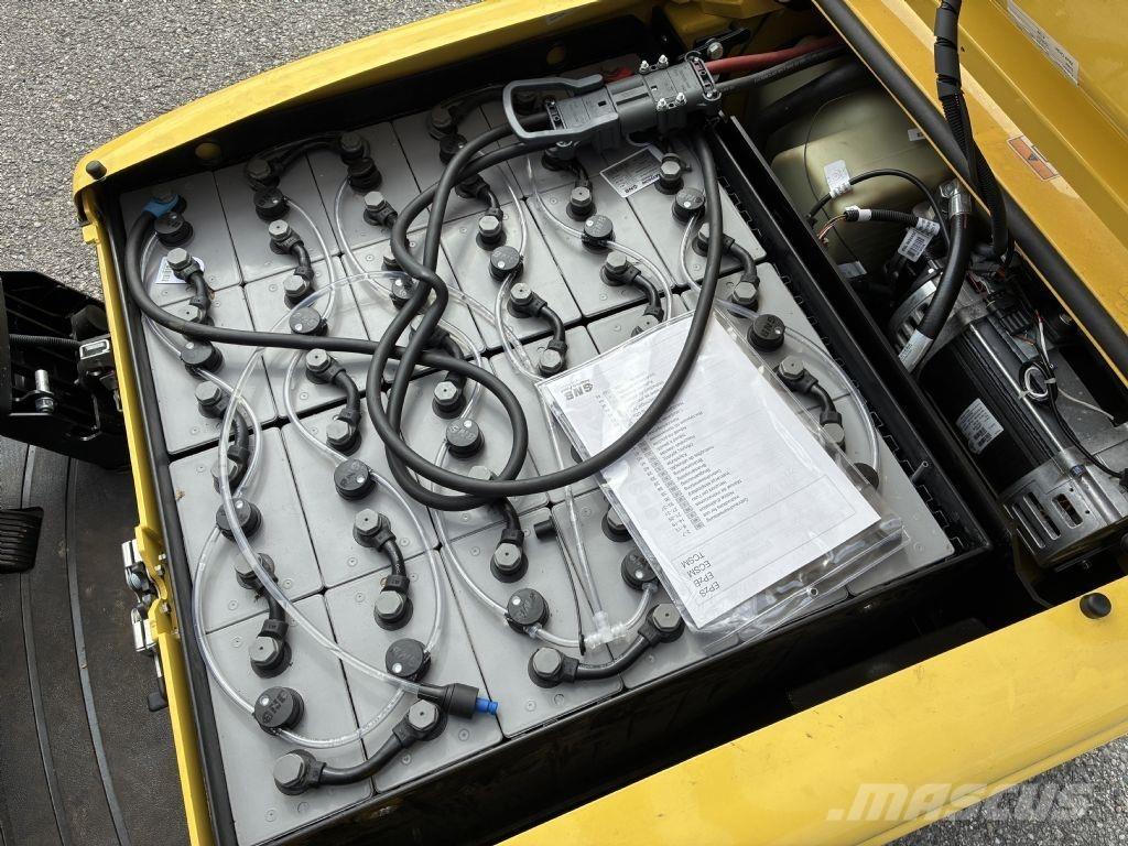Hyster J 2.0XN شاحنات ذات رافعات شوكية تعمل بالكهرباء