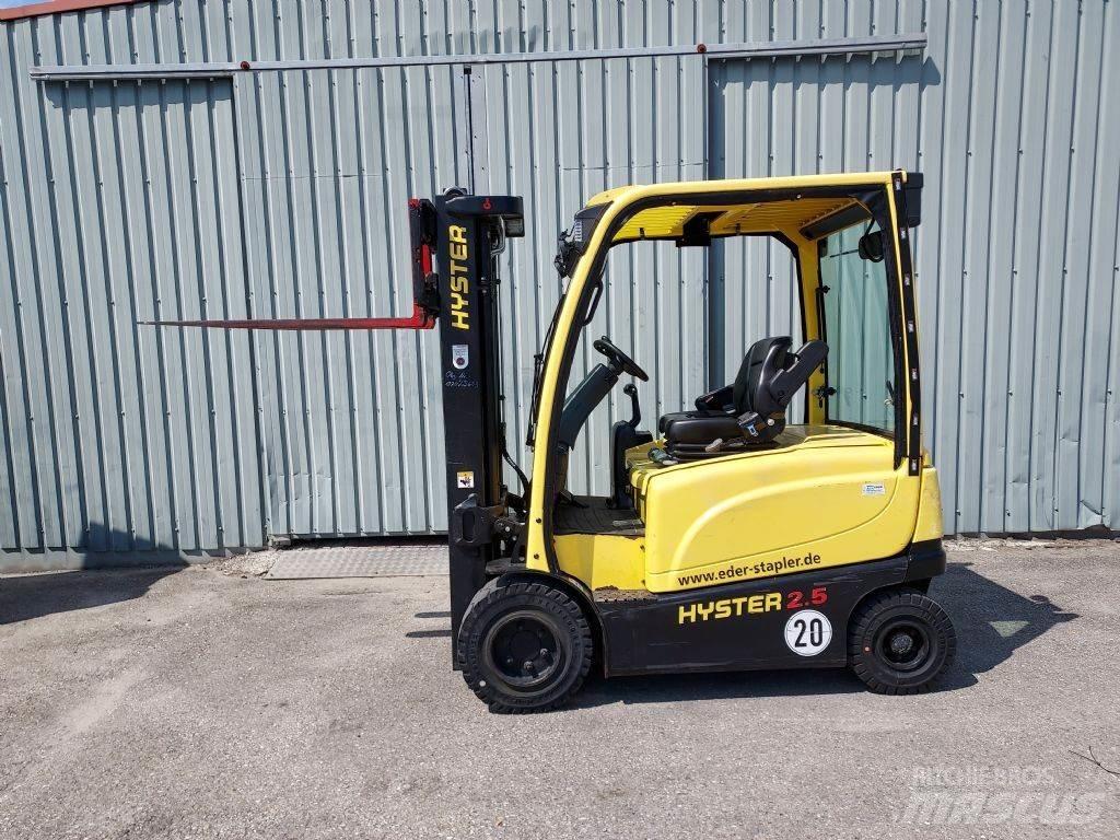 Hyster J 2.5XN شاحنات ذات رافعات شوكية تعمل بالكهرباء