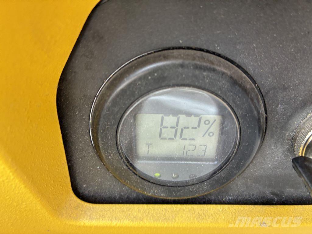 Hyster P 1.8AC معدات الرفع منخفض المستوى