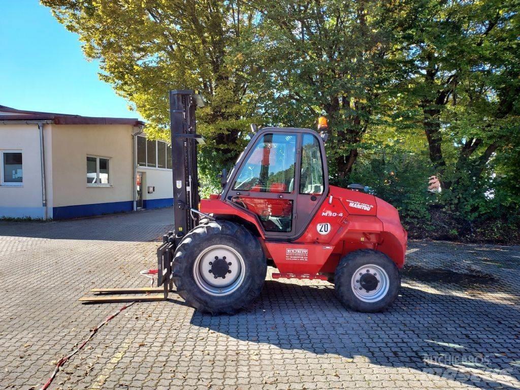 Manitou M 30.4 شاحنات الطرق الوعرة