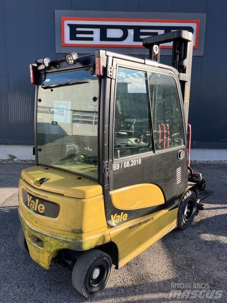 Yale ERP 30VL شاحنات ذات رافعات شوكية تعمل بالكهرباء