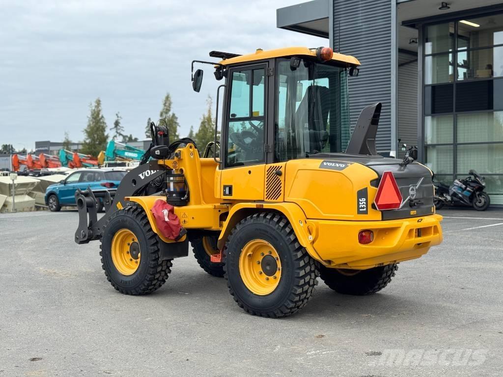 Volvo L 35 G لوادر بعجل