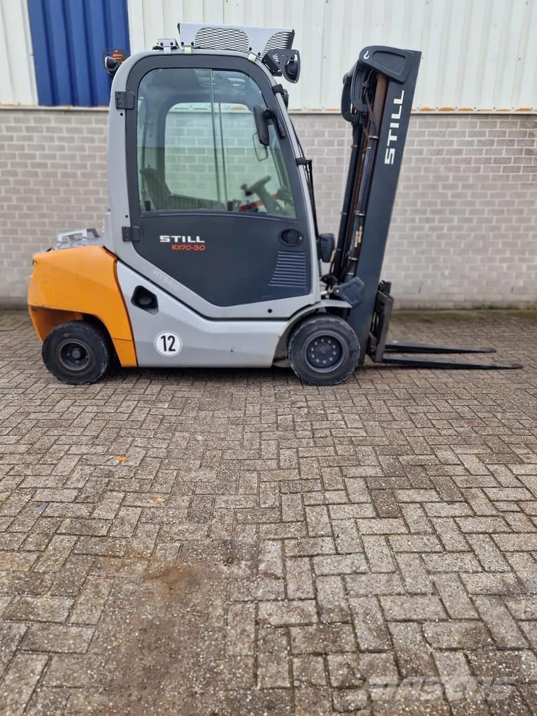 Still RX70-30 شاحنات ذات رافعات شوكية - أخرى