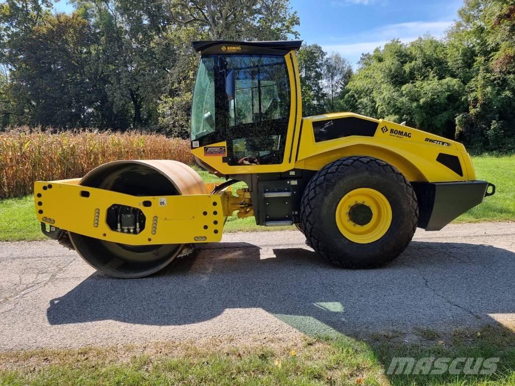 Bomag BW 213 D-5 PL مداحل أحادية الأسطوانة