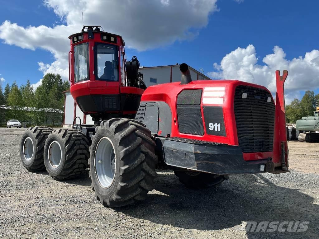 Komatsu 911.6 حصادات