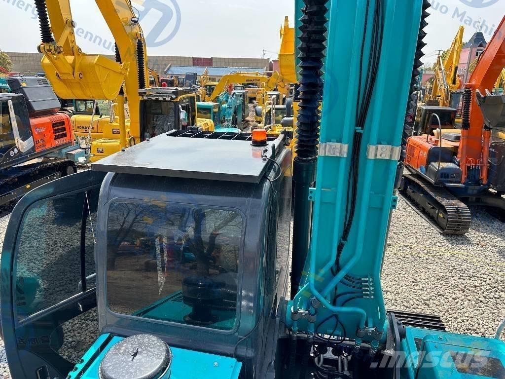Kobelco SK 200 حفارات زحافة