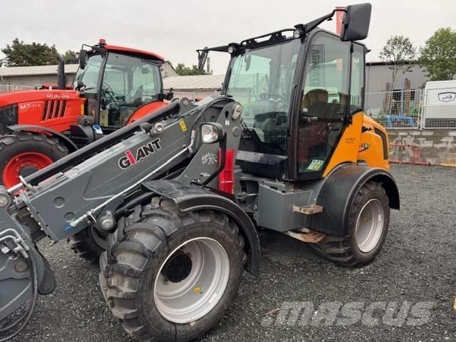 GiANT V 761 T معدات مناولة لأغراض الزراعة