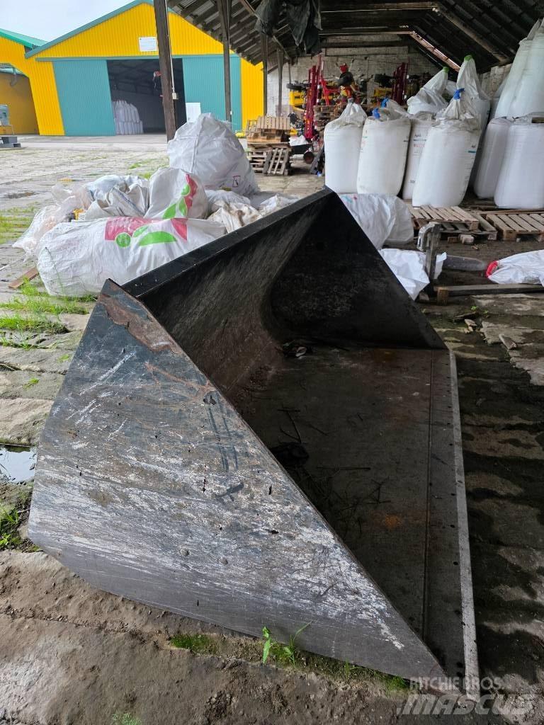 Merlo P 34.10 TOP معدات مناولة لأغراض الزراعة