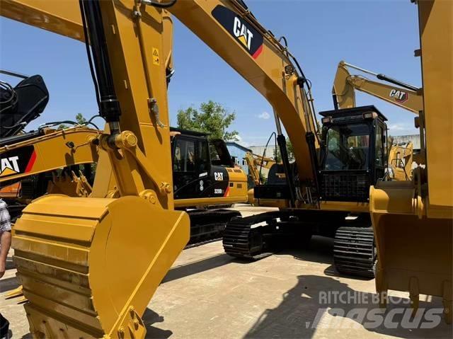 CAT 320 D حفارات زحافة