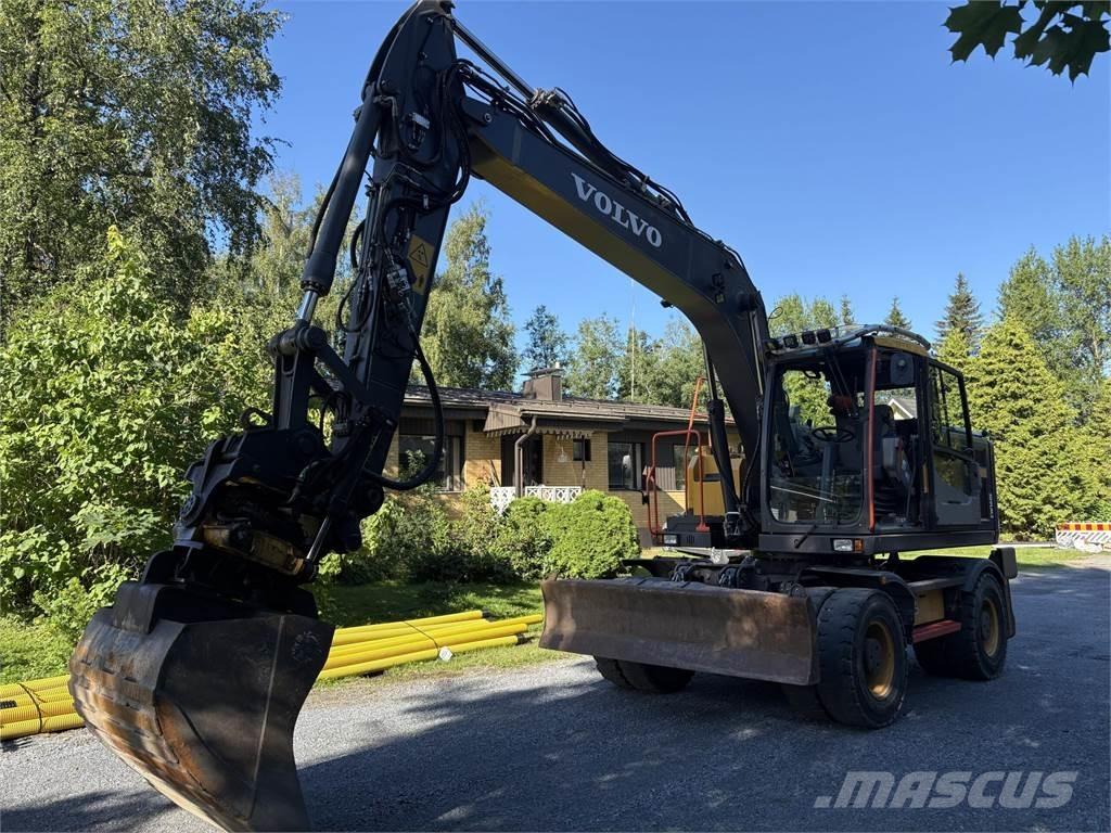 Volvo EW160E حفارات بعجل