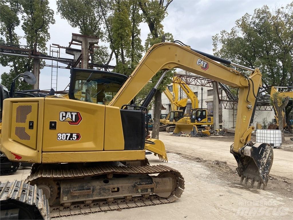 CAT 307.5 حفارات وسط 7 طن - 12 طن
