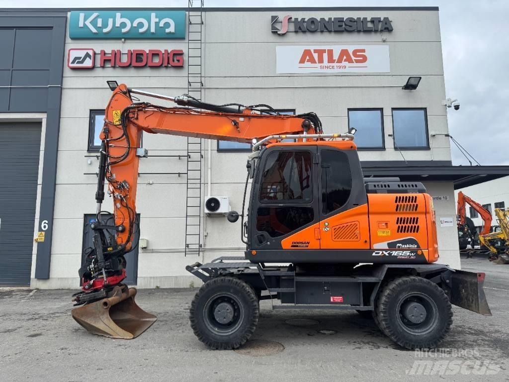 Doosan DX 165 W-5 حفارات بعجل