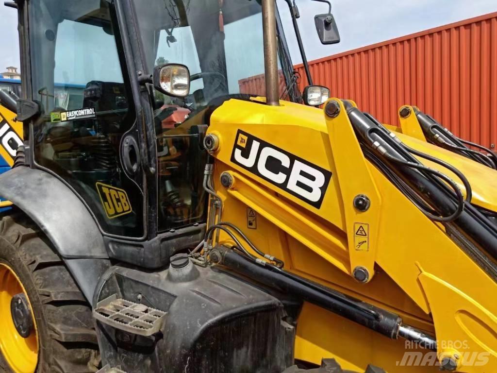 JCB 3 CX لوادر ذات جرافات عكسية