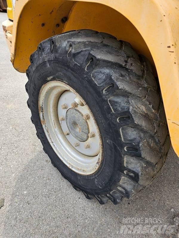Volvo L 30 B لوادر بعجل