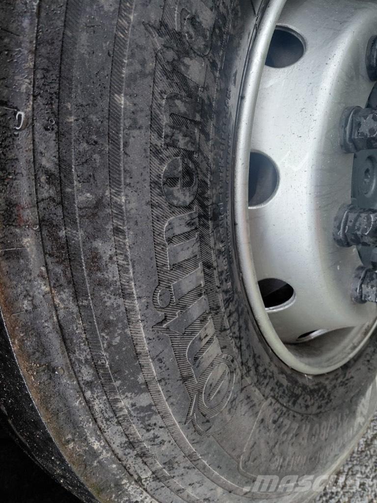 Scania 124 L 470 وحدات الجر