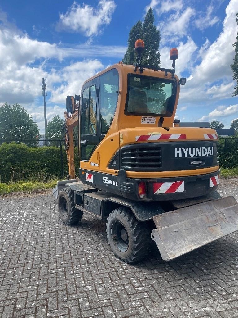 Hyundai 55w9a حفارات بعجل
