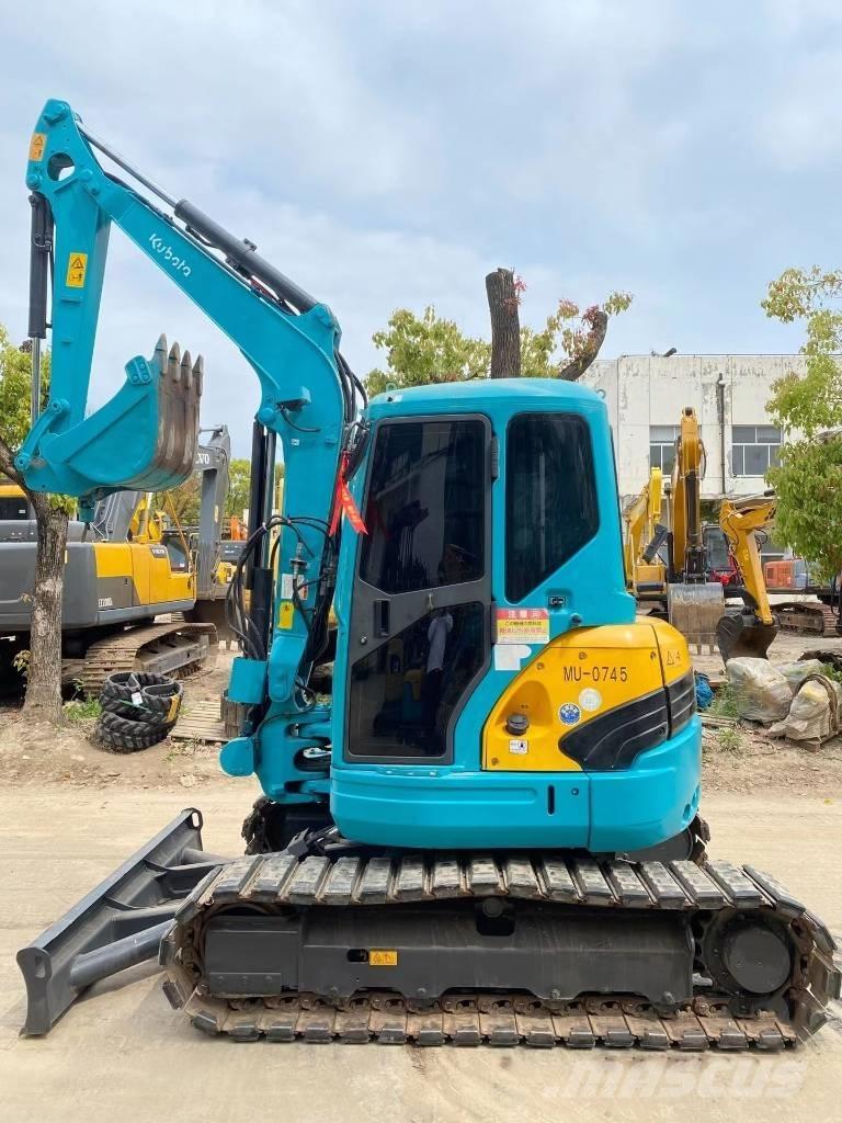 Kubota U40 حفارات صغيرة أقل من 7 طن (حفارات صغيرة)