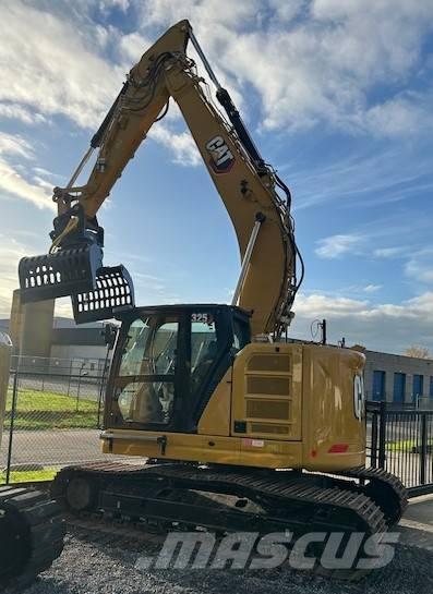 CAT 325 حفارات زحافة