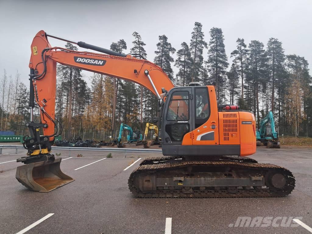 Doosan DX 235 LCR-5 حفارات زحافة