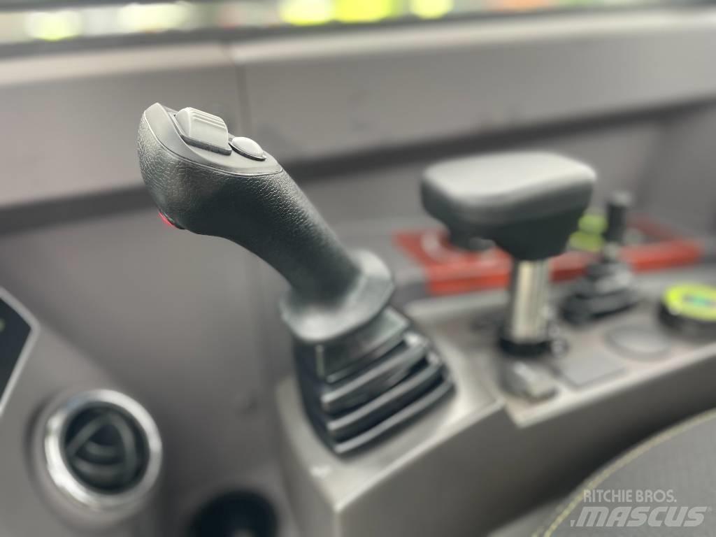 Zoomlion ZE 55 GU حفارات زحافة