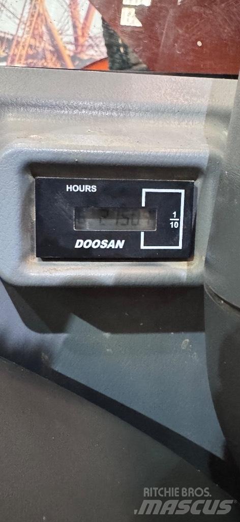 Doosan DX 140 LCR-5 حفارات زحافة