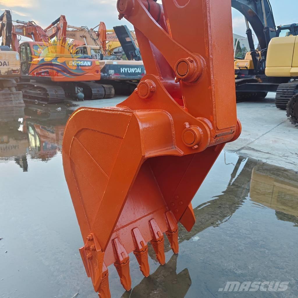 Hitachi ZX 120 حفارات زحافة