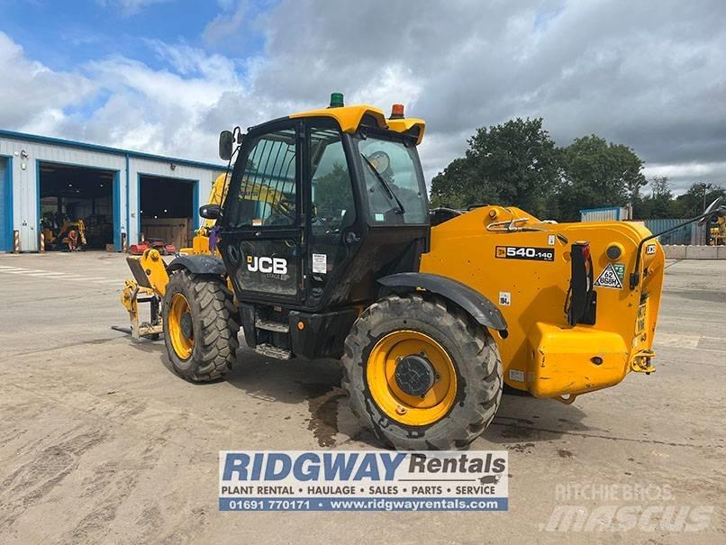 JCB 540-140 مناولات متداخلة