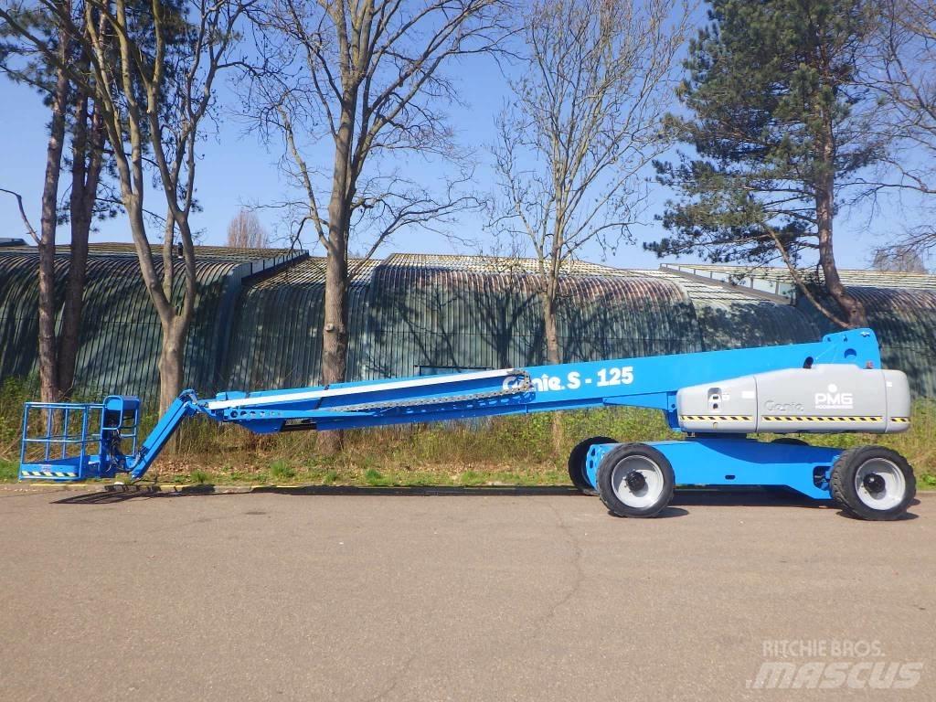 Genie S125 رافعات سلة تلسكوبية