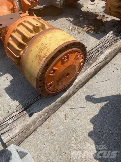 Fiat-Hitachi 350 محور العجلة