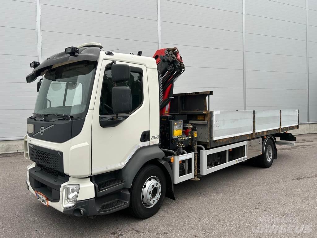 Volvo FL شاحنات الرافعات