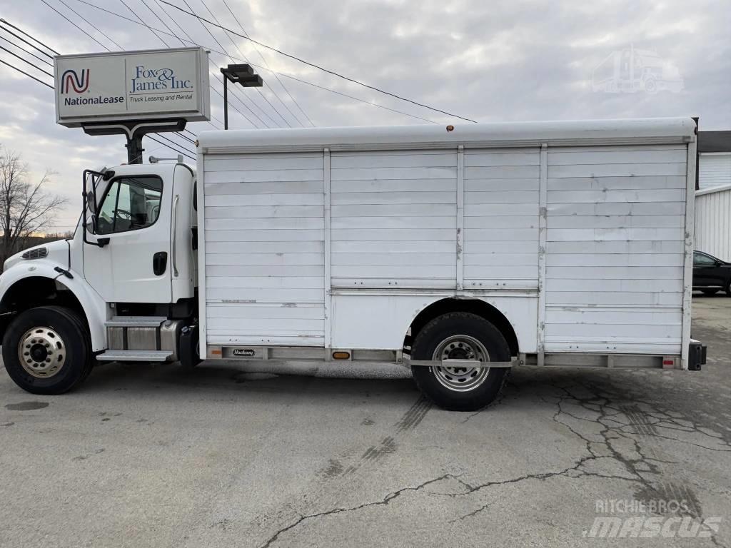 Freightliner M2 شاحنات نقل المشروبات