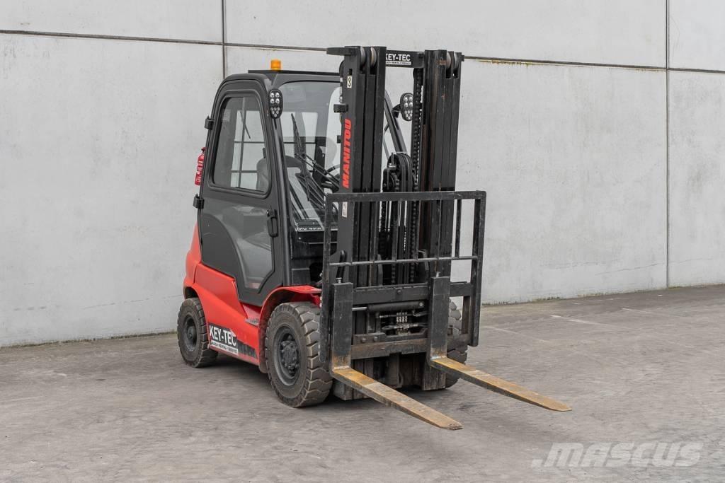 Manitou MI 25 D شاحنات الديزل