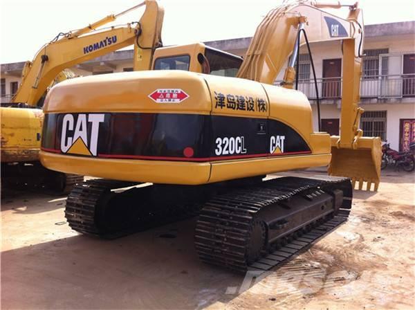CAT 320 C L حفارات زحافة