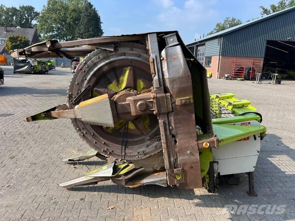 CLAAS RU 450 علافات ذاتية الدفع