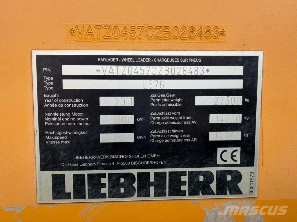 Liebherr L576 لوادر بعجل