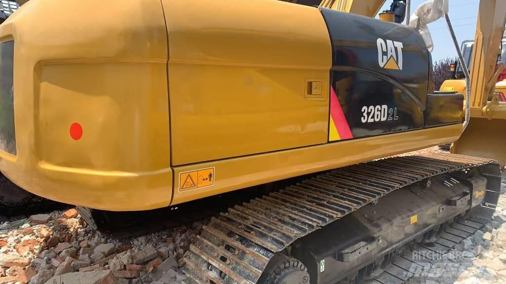 CAT 326D2L حفارات زحافة