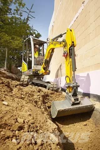 Wacker Neuson ET 24 حفارات زحافة