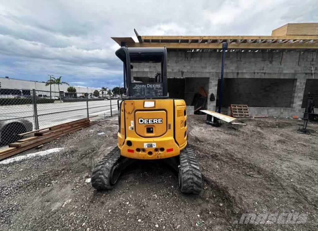 John Deere 35 G حفارات زحافة