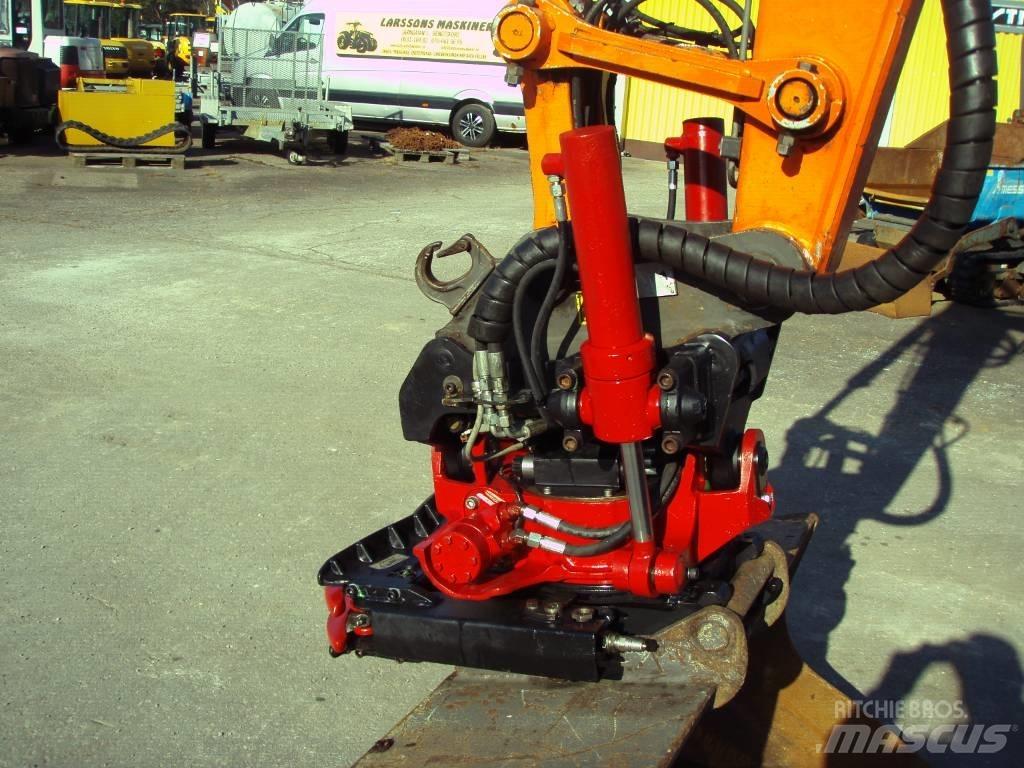 Hitachi ZX 85 US-3 حفارات وسط 7 طن - 12 طن
