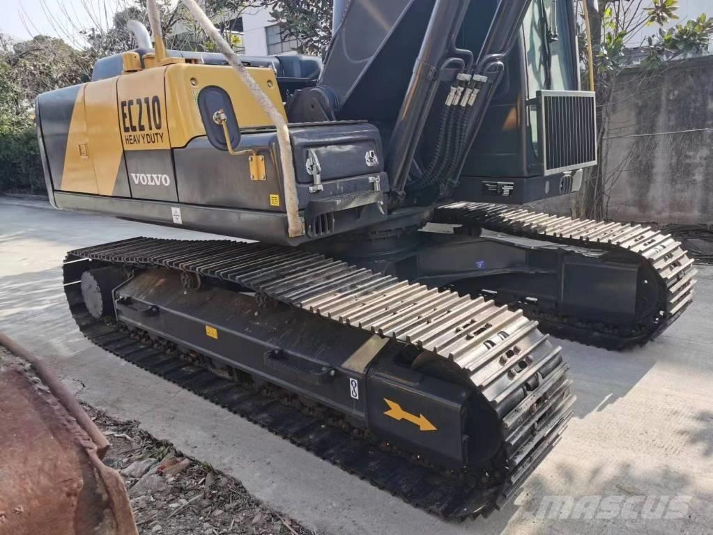 Volvo EC 210 حفارات زحافة