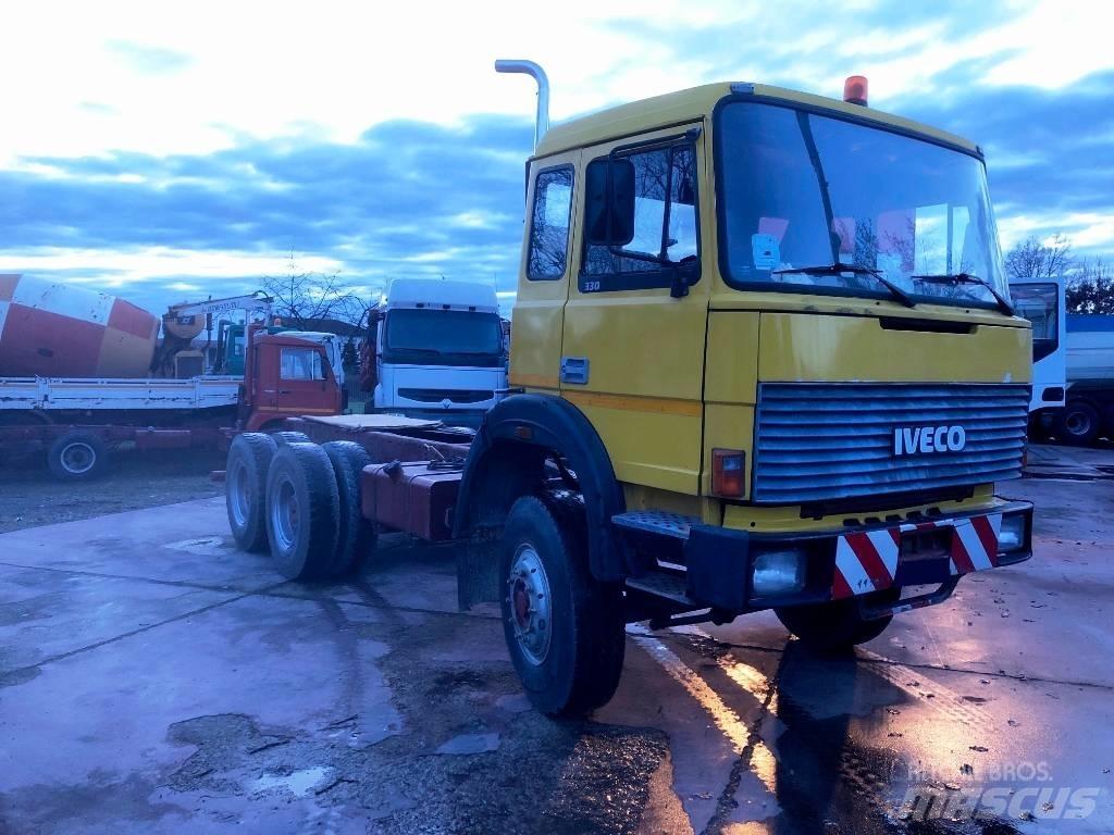 Iveco 330-26 شاحنات أخرى