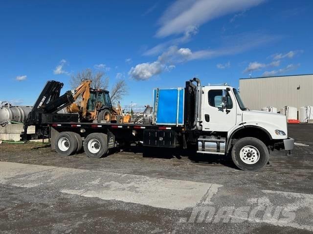 Freightliner M2 شاحنات الرافعات