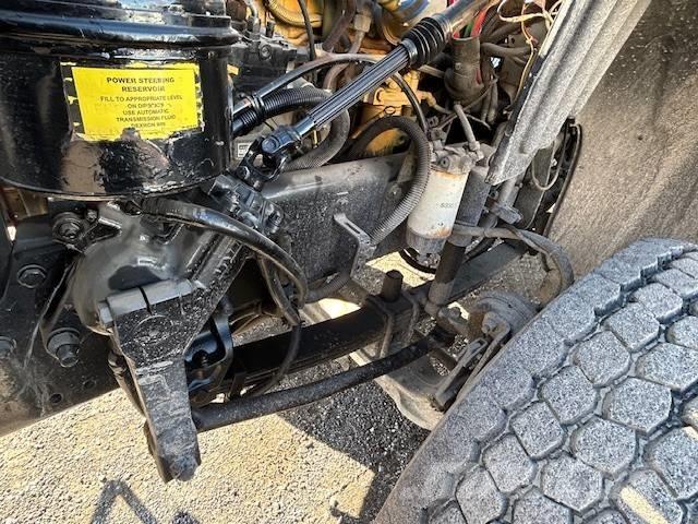 Freightliner M2 شاحنات الرافعات